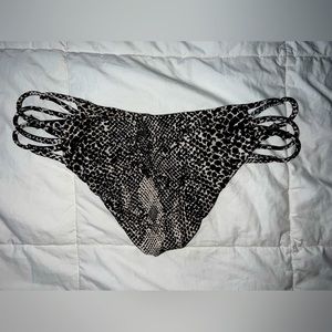 Acacia Swimwear XS Snake Maui Bottoms